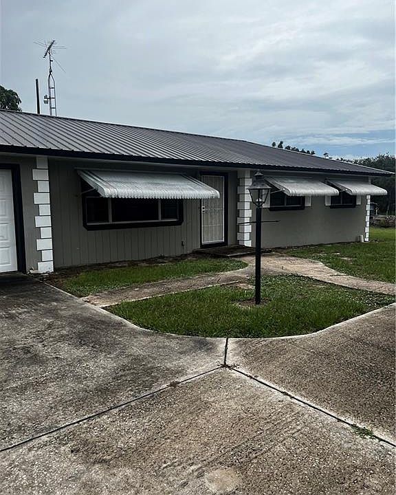 1st image of 152 Saint Lucie St