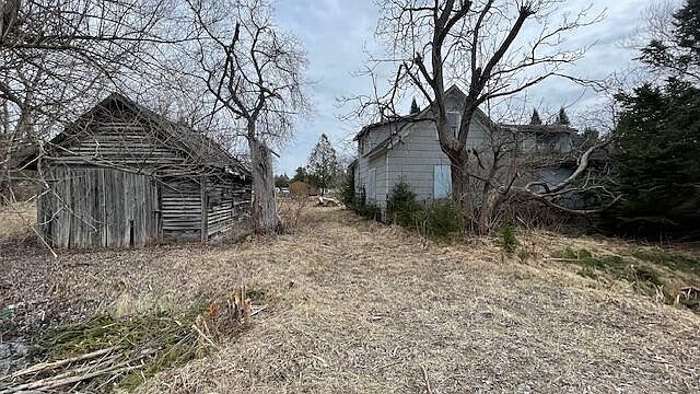 1st image of 6841 Davies Ave