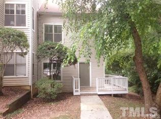 6121 Sunpointe Dr APT 101, Raleigh, NC 27606
