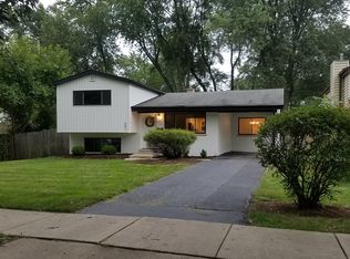 601 Dawes Ave, Glen Ellyn, IL 60137