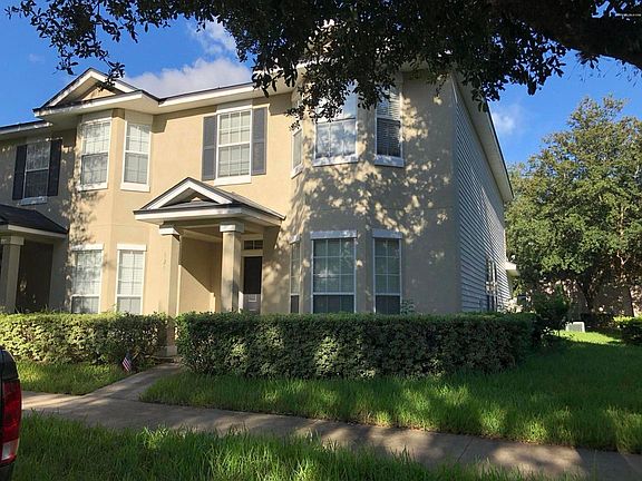 2nd image of 327 Pecan Grove Dr