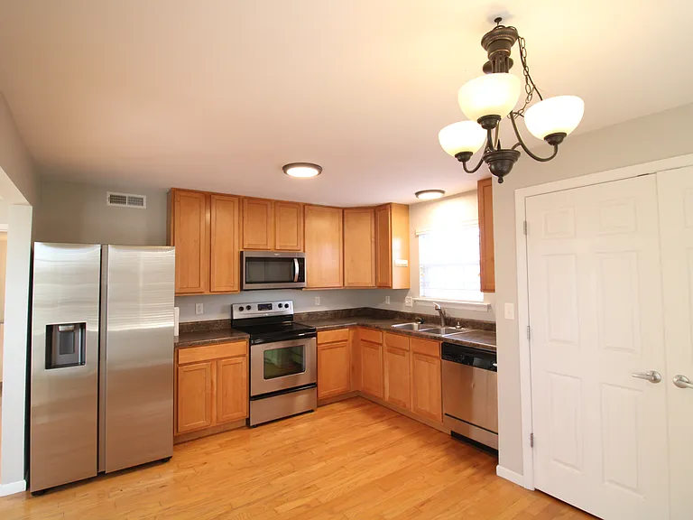 5123 Welsh Dr — Photo 7