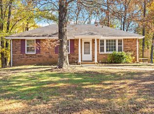 2720 Dove Ct, Clarksville, TN 37040