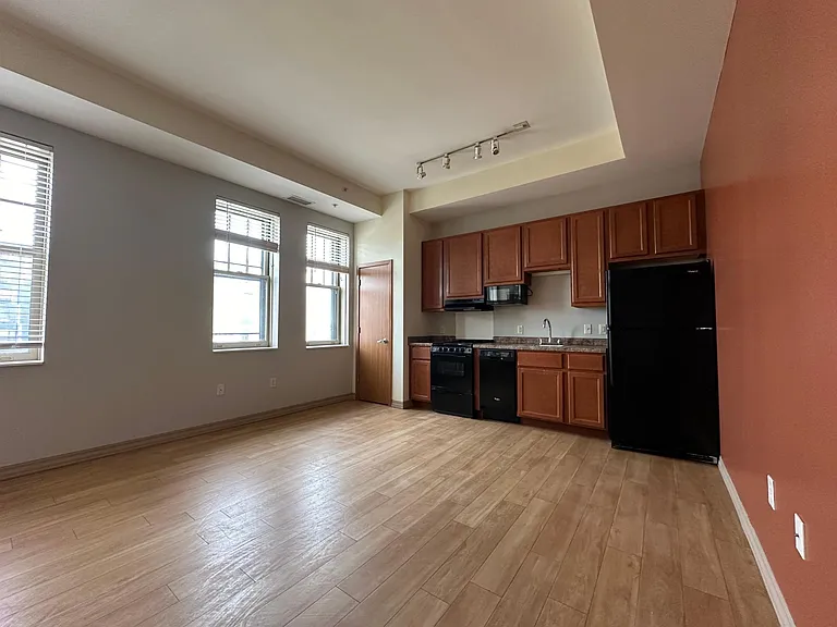 Abbott Apartments — Photo 16