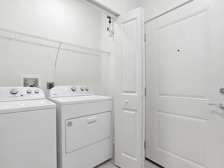 Barnett Villas — Photo 19
