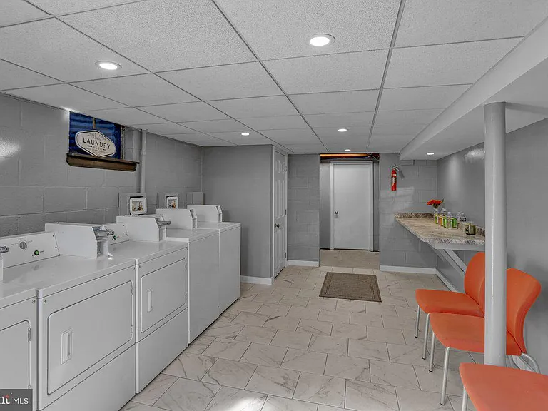 933 N Hanover St #1 — Photo 14