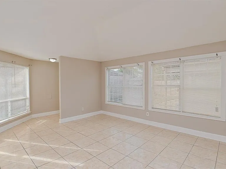 9323 Danforth Way — Photo 5