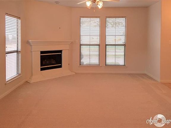 4th image of 8800 Paradise Dr