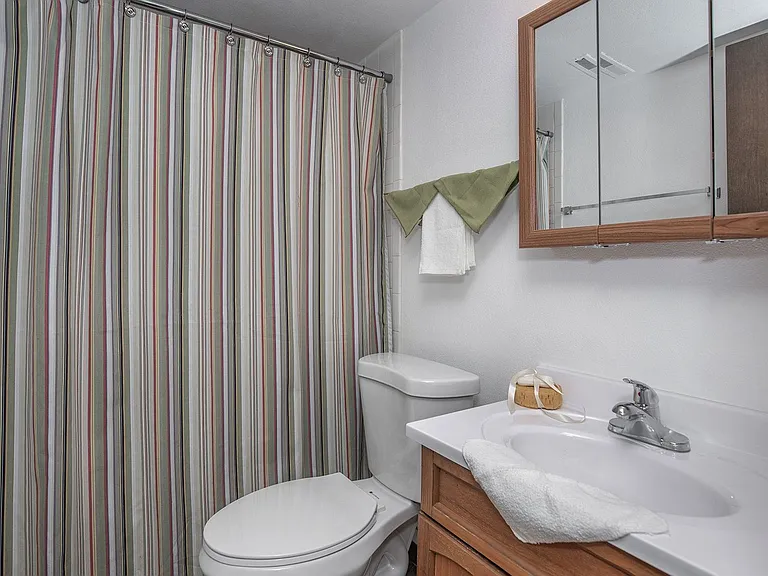 2415 Jebens Ave — Photo 10