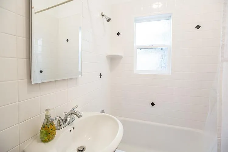 1 bed, 650 sqft, $2,500 — Photo 4