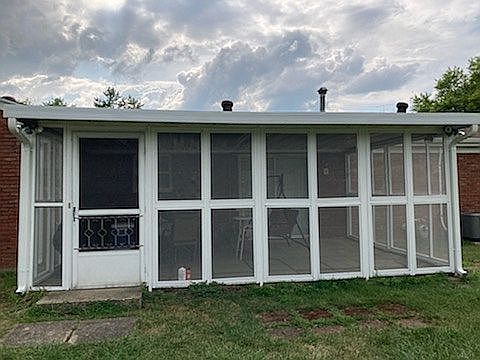 2nd image of 4576 Olive Rd