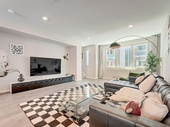 4th image of 274 Agustin Narvaez St #4