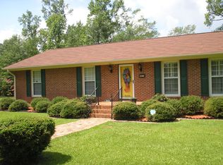 5211 Simmons Dr, Lumberton, NC 28360