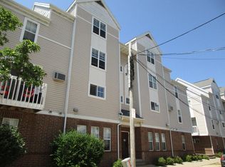 1311 W Dayton St APT 5, Madison, WI 53715