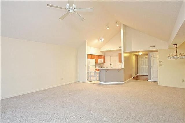 1st image of 209 Ashley Dr