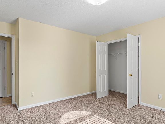 5th image of 6370 Sandbourne Dr