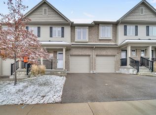 50 Pinnacle Dr #13, Kitchener, ON N2P 0H8