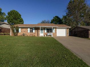 904 Pogue St, Perkins, OK 74059