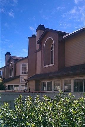 5th image of 2504 Baywood Way