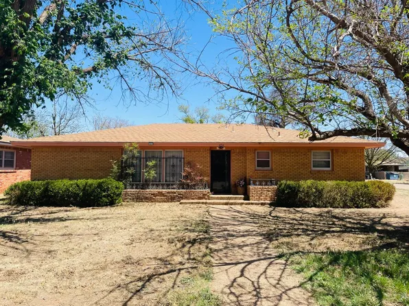 650 S 16th St, Slaton, TX 79364