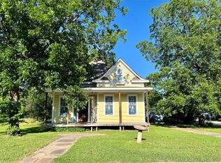 923 S Main St, Broken Arrow, OK 74012
