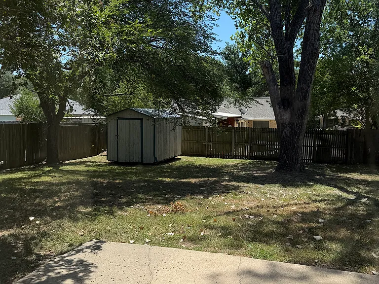 1213 Tammy Ave — Photo 14