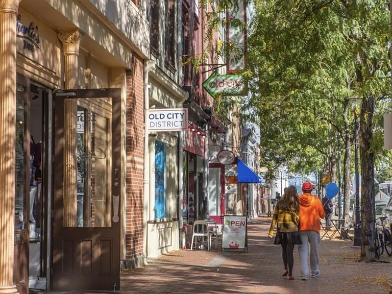 You are one block from Market Street, shops, restaurants and art galleries