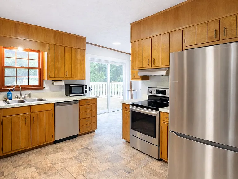 Kitchen with 2 refrigerators