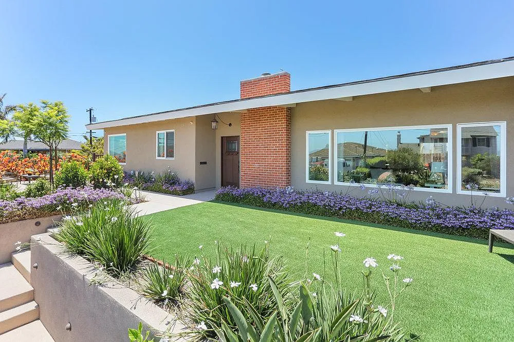 4 bed, 1919 sqft, $7,800 — Photo 1