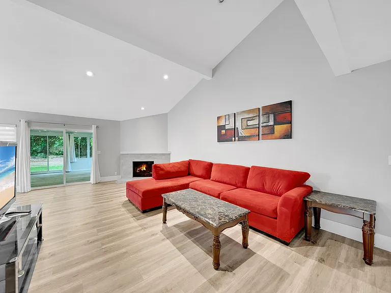 15937 La Ronda Cir — Photo 6