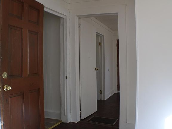 4th image of 2616 Crawford Ave
