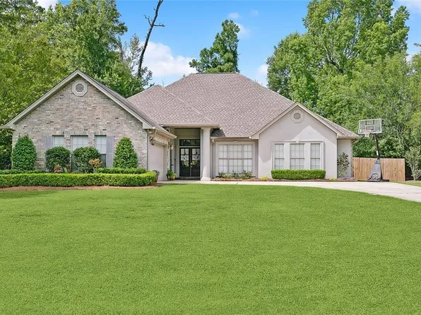 303 Black Jack Oak Dr, Madisonville, LA 70447