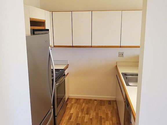 5th image of 355 Buena Vista Ave E Unit 311W