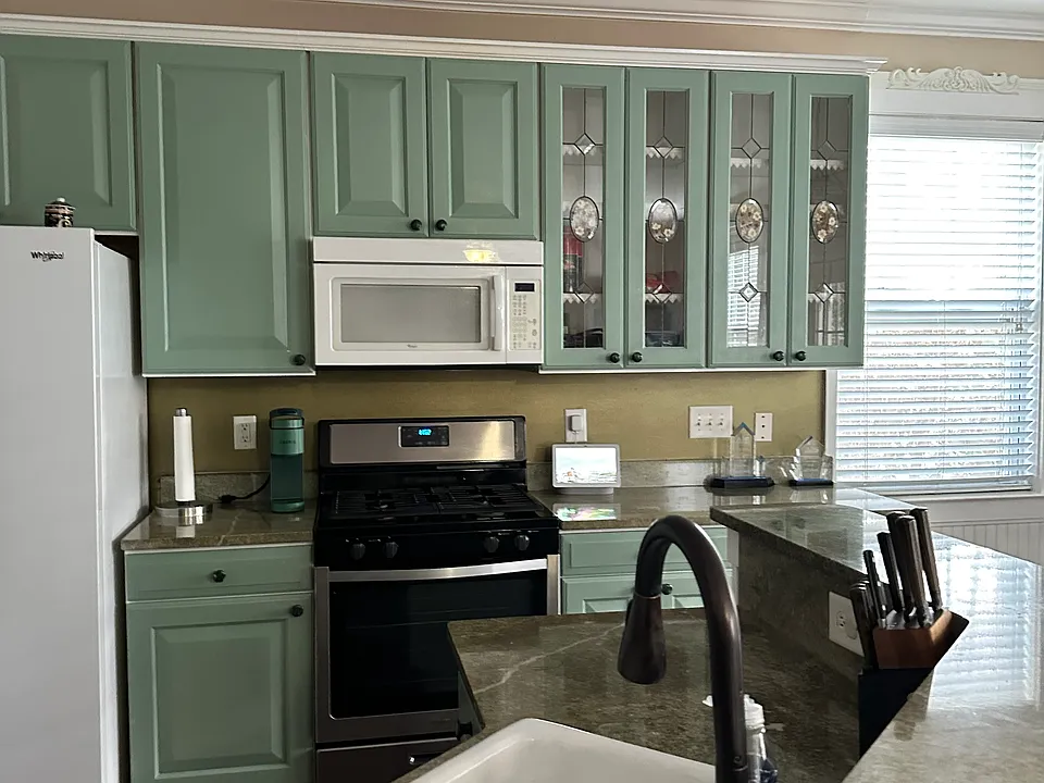 203 Forsythia Ave