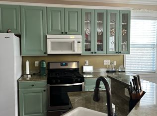 203 Forsythia Ave, Summerville, SC 29483