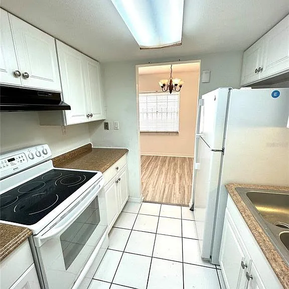 1452 Holden Ave #H8 — Photo 5