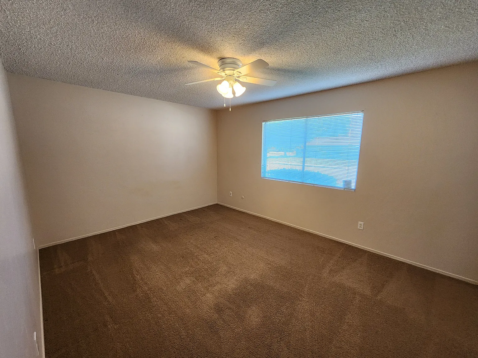 5604 Indian Wells Avenue - 1 — Photo 2