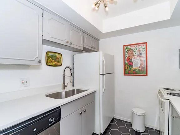 2nd image of 8401 N New Braunfels Ave APT 139