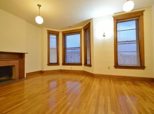 1417 W Belle Plaine Ave APT 3, Chicago, IL 60613