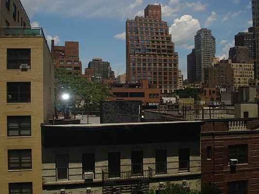 Rented by Living Quest Real Estate Inc. | media 29