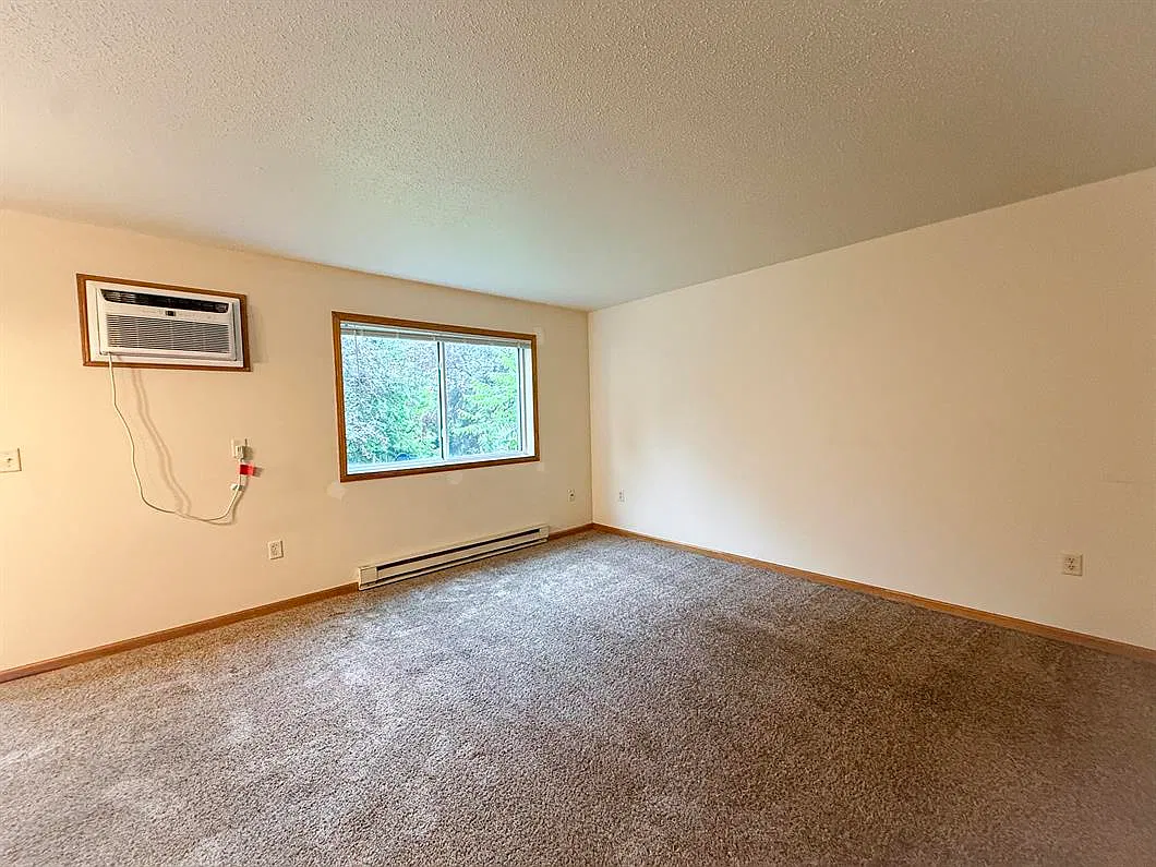 3018 Timber Ter — Photo 4