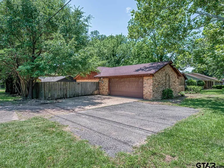 509 Winchester Dr — Photo 30