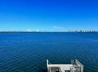 52 Yacht Club Dr APT 308, North Palm Beach, FL 33408