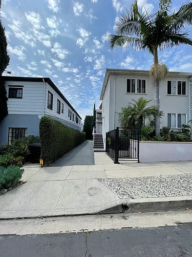 1945 Palmerston Pl Photo 1