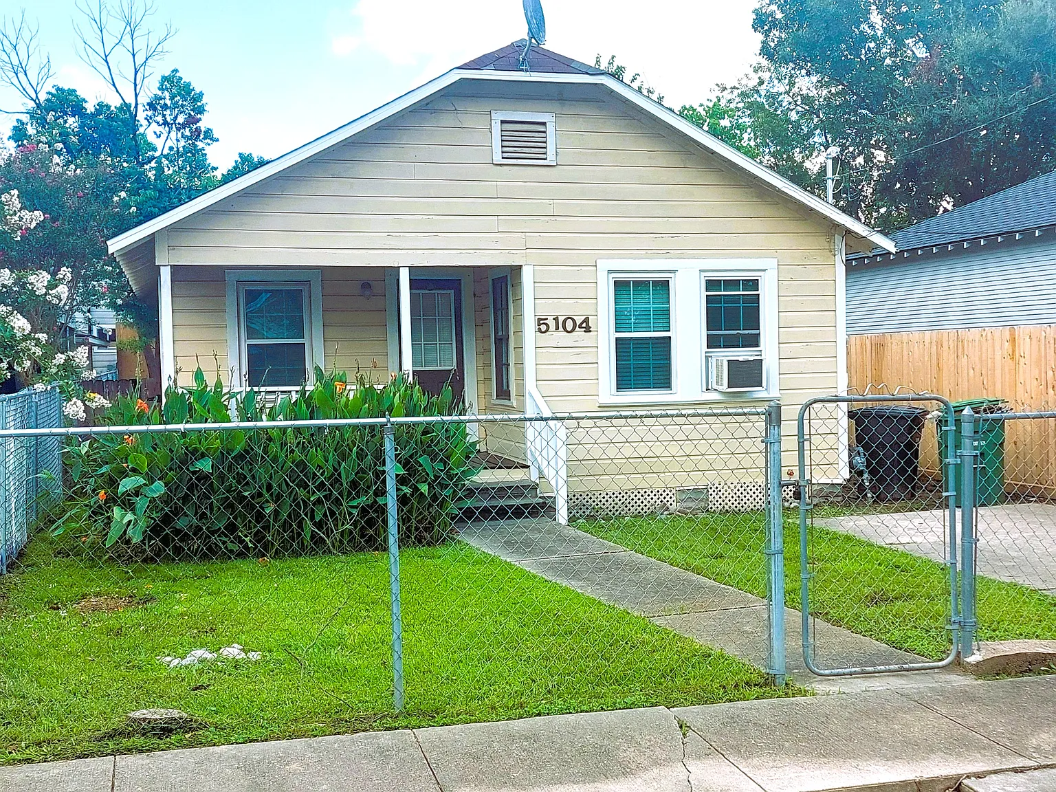 5104 Dunlop St — Photo 4