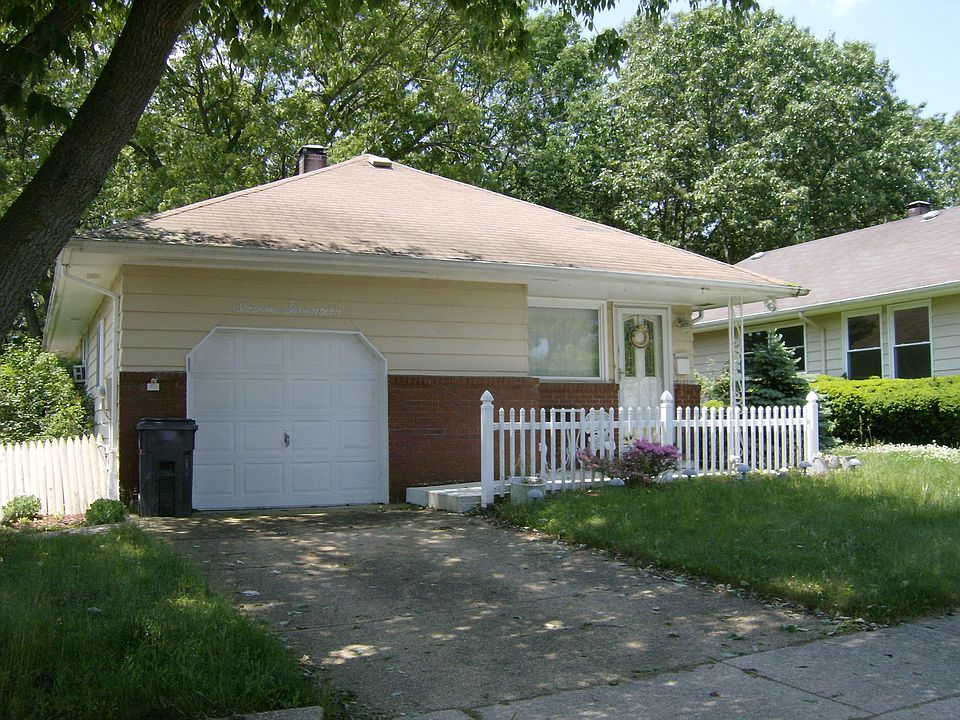 1st image of 1617 Mount Everest Ln