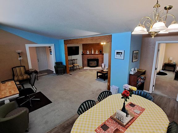 4th image of 2535 Stevens Dr NE