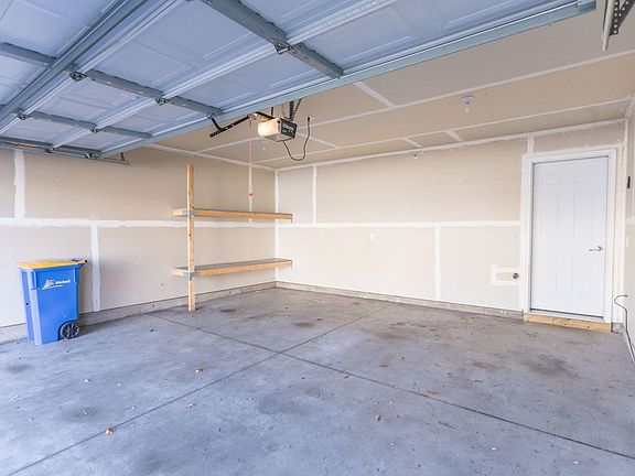 5th image of 11433 Town Center Dr NE #17218978