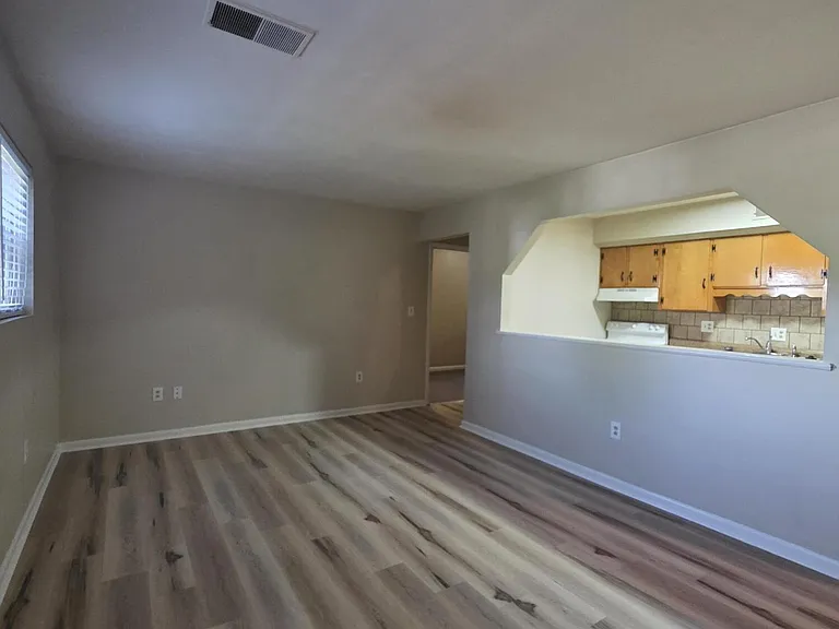 301 E Cleveland Ave #1 — Photo 5