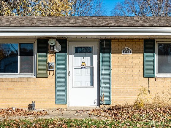 4th image of 365 Inverness Ave